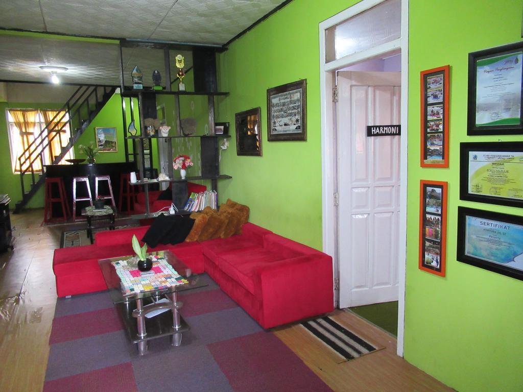 Savanah Homestay *
